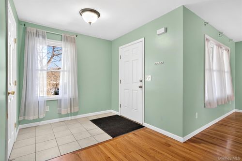 6 Gardner St, Port Jervis, NY, 12771-1713 | Card Image