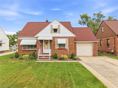 839 E 260th St, Euclid, OH, 44132-2534 | Card Image