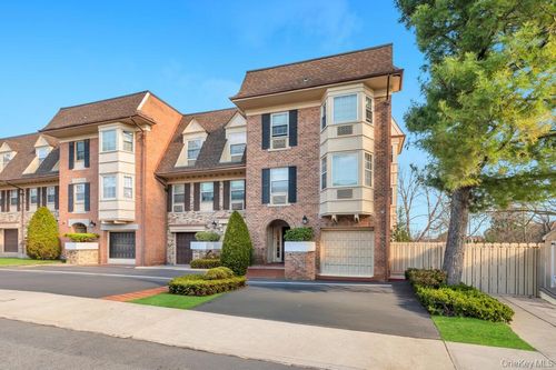 23128-208-11 Estates Dr, Bayside, NY, 11360-1584 | Card Image
