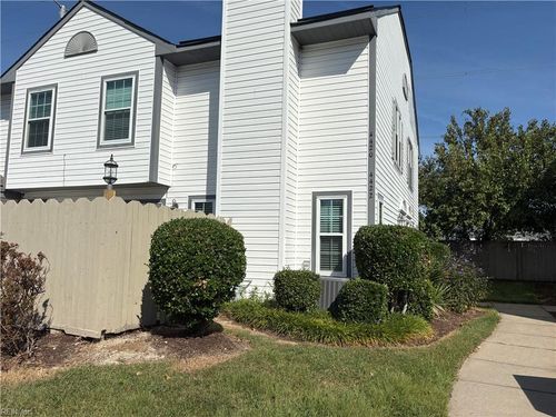 4422 Segovia Ct, Virginia Beach, VA, 23462-7644 | Card Image