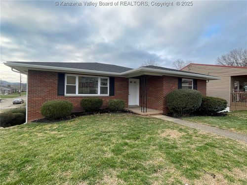 1325 Park Ave, Nitro, WV, 25143-1229 | Card Image