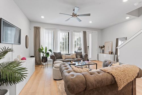 2268 Rook Dr, Dallas, TX, 75211-1865 | Card Image