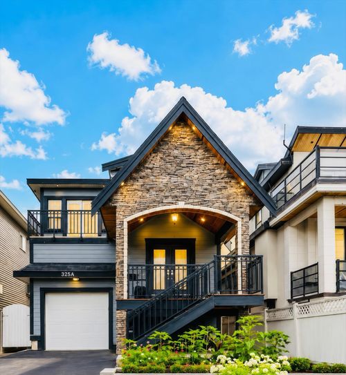 325a Fenton St, New Westminster, BC, V3M5J1 | Card Image