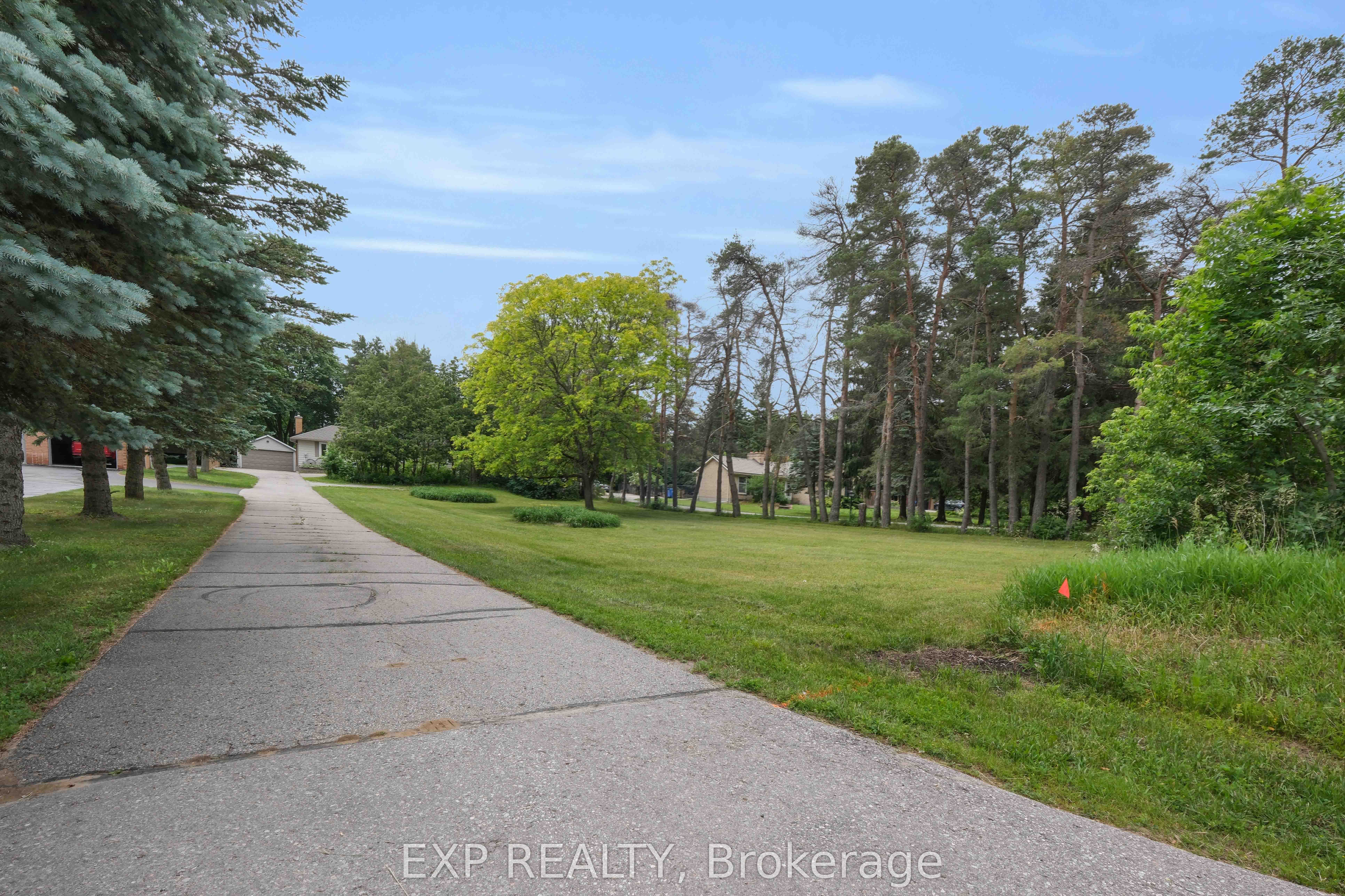 Residential in Whitchurch-Stouffville 3