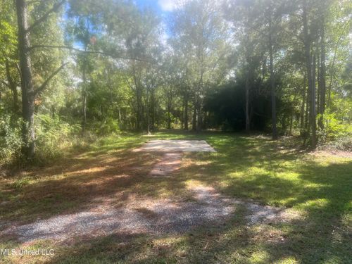 6235 S Railroad Ave, Bay Saint Louis, MS, 39520-9549 | Card Image