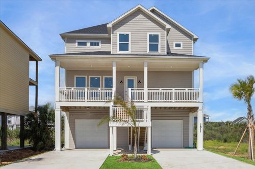 3811 El Lago St, Galveston, TX, 77554-9692 | Card Image