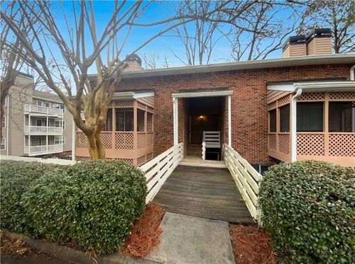 311 Quail Run, Roswell, GA, 30076-3118 | Card Image