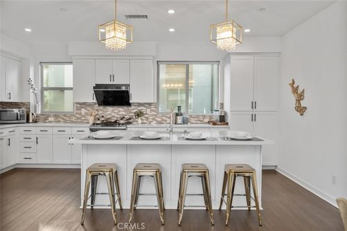 158 Placemark, Irvine, CA, 92614-0172 | Card Image