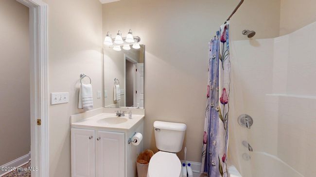 17 Lavender Dr, House other with 4 bedrooms, 5 bathrooms and 2 parking in Whispering Pines NC | Image 57