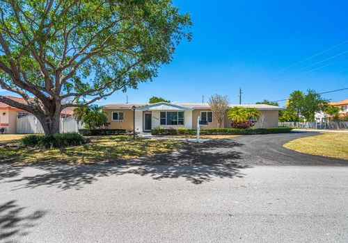 17400 Sw 92nd Ct, Palmetto Bay, FL, 33157-5711 | Card Image