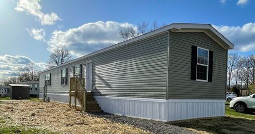 27 Skyline Dr, Tarentum, PA, 15084-2322 | Card Image