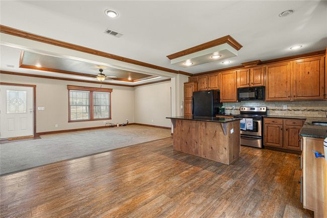 200 Private Road 5825 A, House other with 3 bedrooms, 2 bathrooms and null parking in Groesbeck TX | Image 5