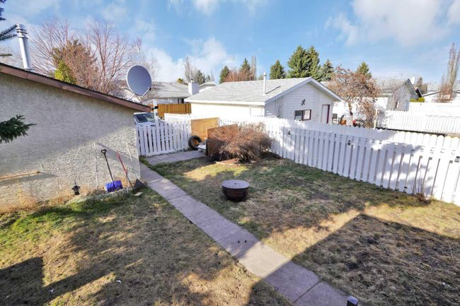 26 Dunlop Street, Home with 5 bedrooms, 2 bathrooms and 3 parking in Red Deer AB | Image 25