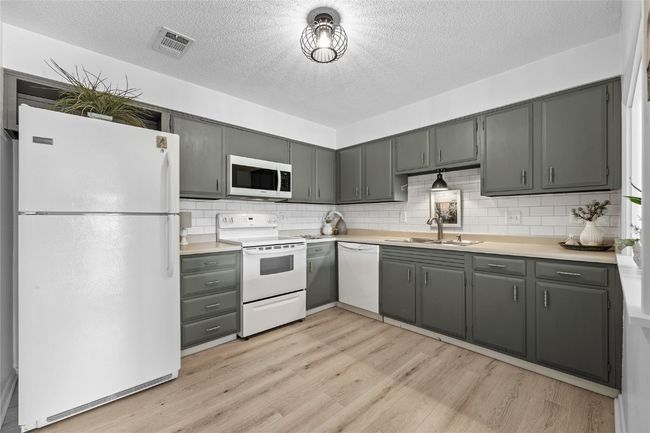 APT-320 - 130 Thompson Dr Se, Condo with 1 bedrooms, 1 bathrooms and null parking in Cedar Rapids IA | Image 12