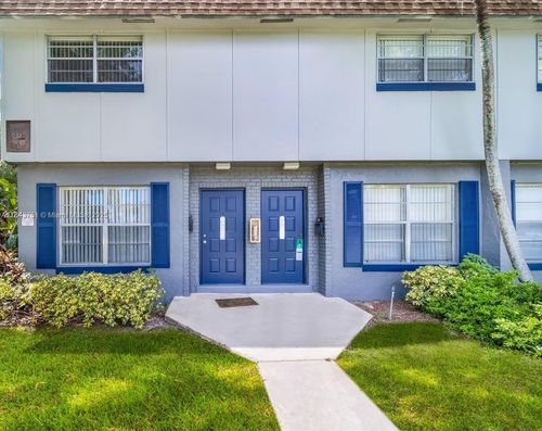 4668-4668 Nw 9th Dr, Plantation, FL, 33317-1479 | Card Image