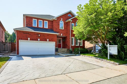 7 Finnegan Pl, Whitby, ON, L1R2G2 | Card Image