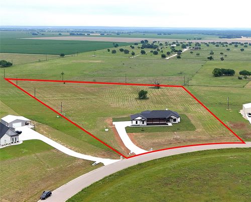 611 Willow Moon Ranch Rd, Crawford, TX, 76638-2507 | Card Image