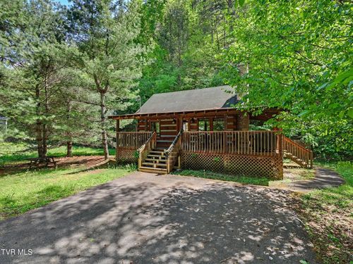 1561 Jobey Green Hollow Rd, Sevierville, TN, 37876-2653 | Card Image