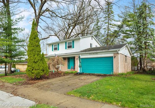 349 Fisher Ct, Clawson, MI, 48017-1609 | Card Image