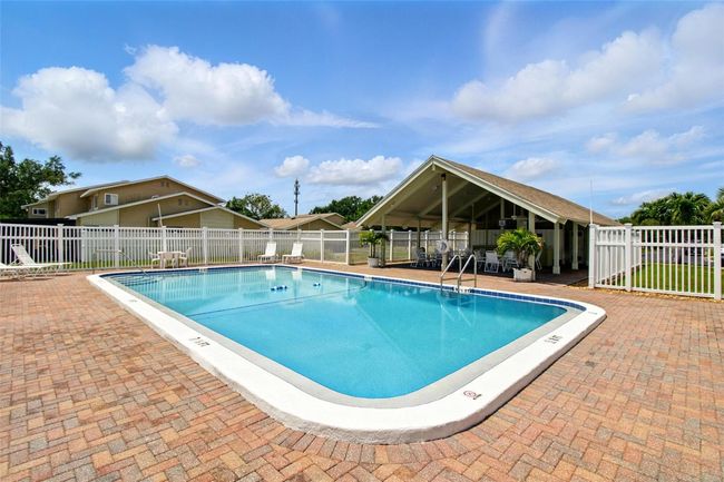 APT-4 - 1671 Cape Ann Ave Ne, Condo with 2 bedrooms, 2 bathrooms and null parking in St Petersburg FL | Image 32