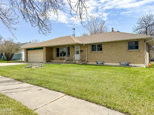 1719 13th Street, Bismarck, ND, 58501 | Card Image