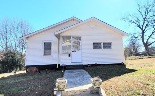 2 2nd St, Inman, SC, 29349-1725 | Card Image