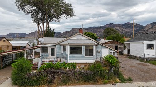 127 Grassy Trail Dr, East Carbon, UT, 84520-1042 | Card Image