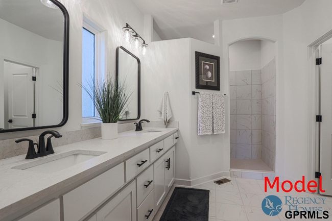 5409 N 191 St St, House other with 4 bedrooms, 3 bathrooms and 3 parking in Elkhorn NE | Image 13