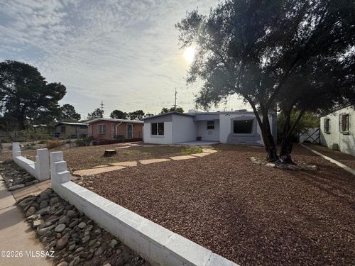 3014 E 19th St, Tucson, AZ, 85716-5751 | Card Image