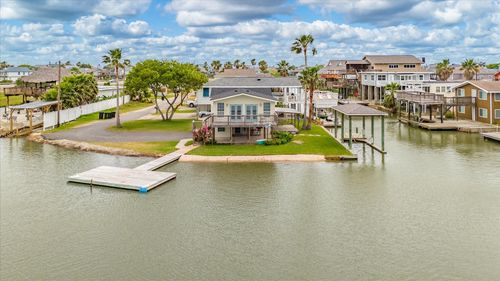 1 Highland Dr, Hitchcock, TX, 77563-2529 | Card Image