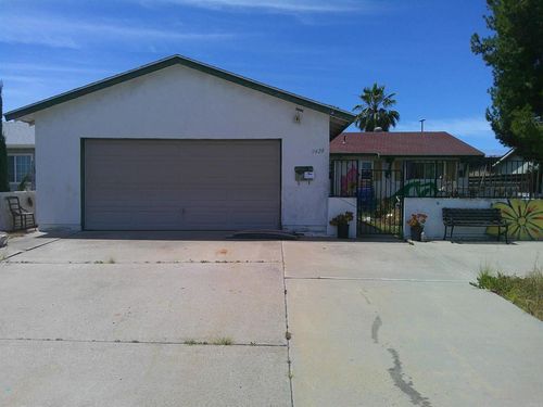 9428 Medina Drive, Santee, CA, 92071 | Card Image