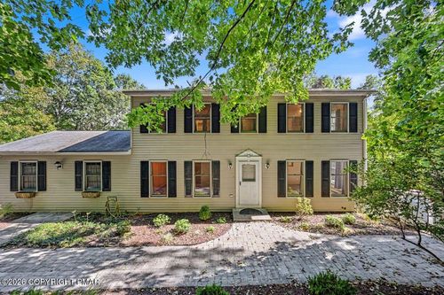 238 Becca Ln, Stroudsburg, PA, 18360-9448 | Card Image