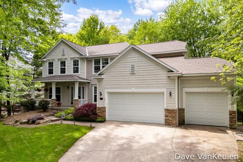 18069 Hammond Bay Drive, Spring Lake Twp, MI, 49456 | Card Image