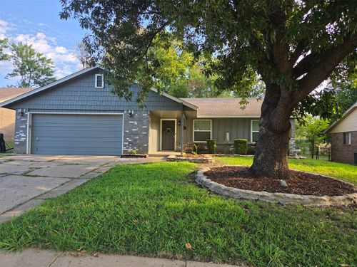 216 Austin St, Broken Arrow, OK, 74011-3605 | Card Image