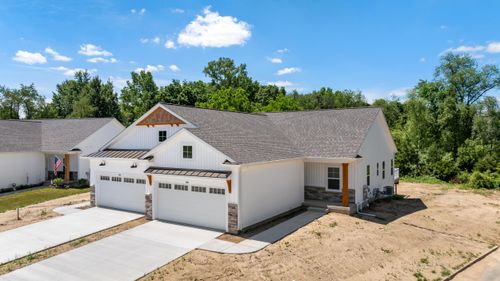 812 Joyce Ln, Saint Johns, MI, 48879-8734 | Card Image