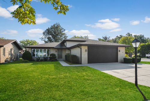 11201 S Deerpath Ln, Palos Hills, IL, 60465-2106 | Card Image