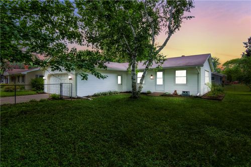 3474 Delbert Rd, Eau Claire, WI, 54703-1188 | Card Image