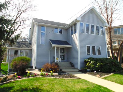 8508 Pine Ave, Gary, IN, 46403-1437 | Card Image