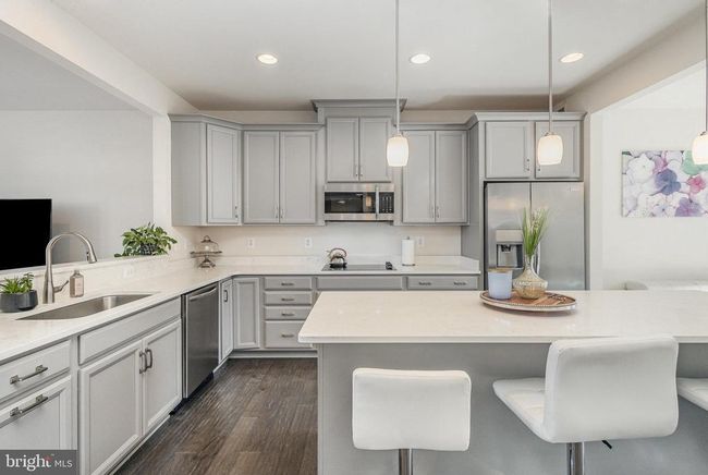 10537 Hinton Way, Townhouse with 4 bedrooms, 4 bathrooms and null parking in MANASSAS VA | Image 16