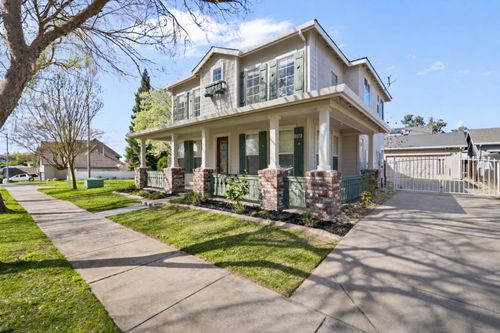 1300 David Drive, Oakdale, CA, 95361 | Card Image