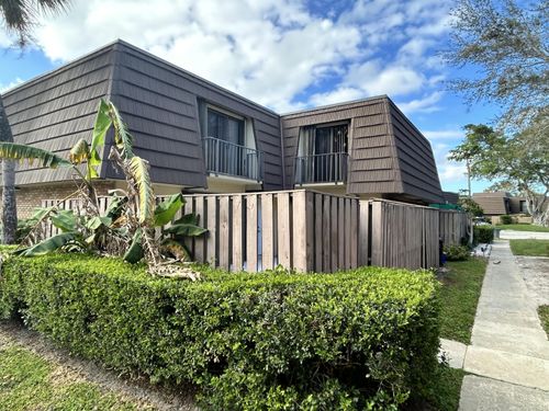 705 7th Ct, Palm Beach Gardens, FL, 33410-5107 | Card Image