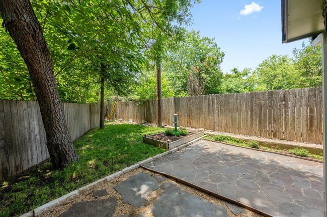 102 - 3102 Glen Ora St, Condo with 1 bedrooms, 1 bathrooms and 1 parking in Austin TX | Image 21