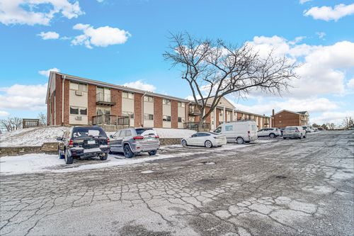 apt-110-680 Marilyn Ave, Glendale Heights, IL, 60139-2955 | Card Image