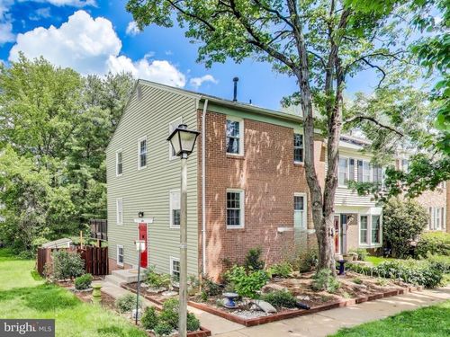 5518 Kendrick Ln, BURKE, VA, 22015-1947 | Card Image