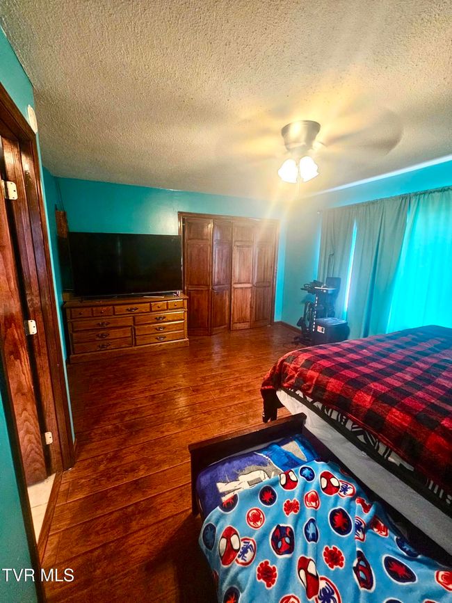 Primary Bedroom | Image 11
