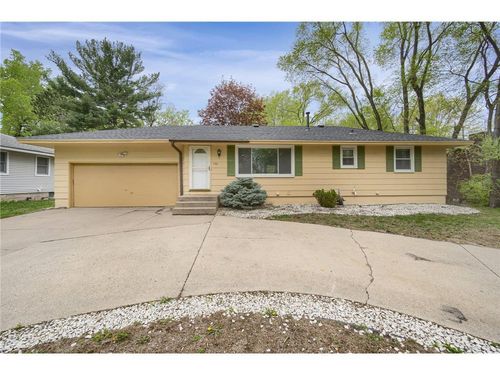 7516 Arthur St Ne, Fridley, MN, 55432-3617 | Card Image