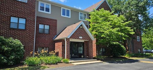 22-10 Longworth Ave, Brockton, MA, 02301-7071 | Card Image