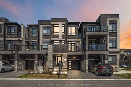 84 Riley Reed Lane, Richmond Hill, ON, L4S0M3 | Card Image