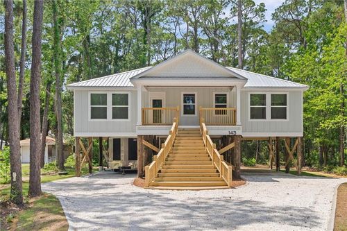 143 Lemoyne Dr, Dauphin Island, AL, 36528-4407 | Card Image