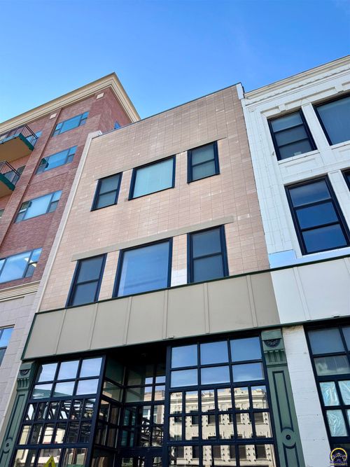 unit-306-709 S Kansas Ave, Topeka, KS, 66603 | Card Image